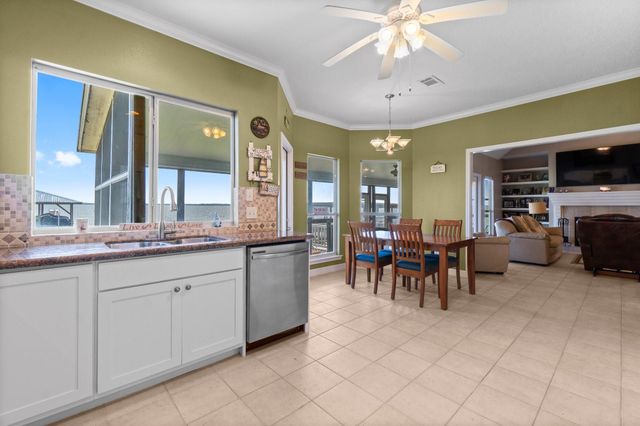 237 Vivian Road, Onalaska, TX 77360