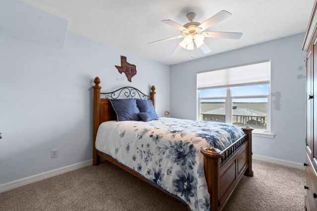 237 Vivian Road, Onalaska, TX 77360