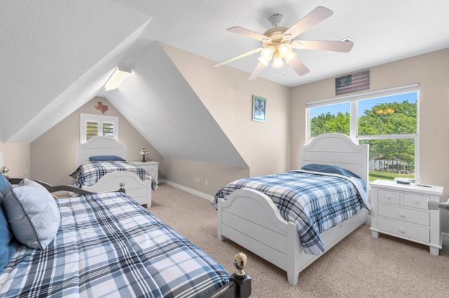 237 Vivian Road, Onalaska, TX 77360