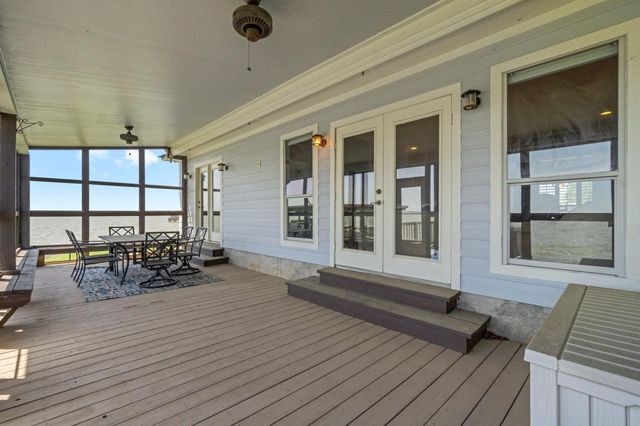 237 Vivian Road, Onalaska, TX 77360