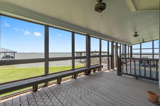 237 Vivian Road, Onalaska, TX 77360