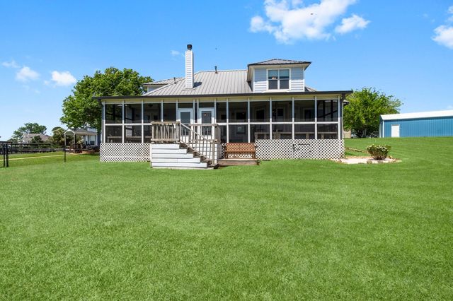 237 Vivian Road, Onalaska, TX 77360