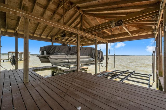 237 Vivian Road, Onalaska, TX 77360