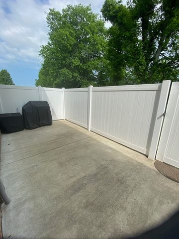 214 Saxony Way, Gallatin, TN 37066