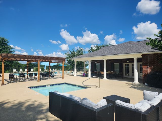 214 Saxony Way, Gallatin, TN 37066