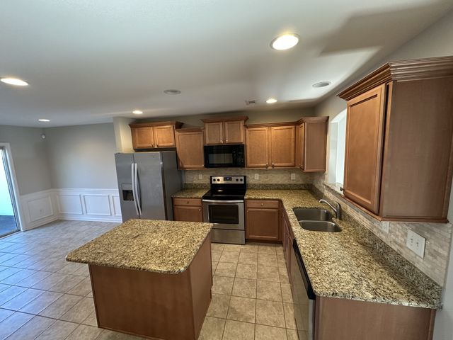 214 Saxony Way, Gallatin, TN 37066