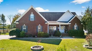 103 Bradford Place, La Grange, NC 28551