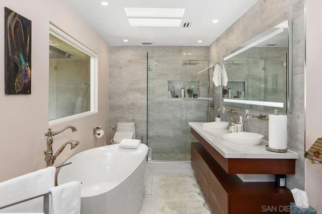 5441 Curie Way, San Diego, CA 92122