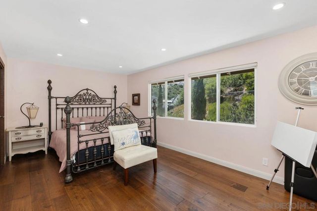 5441 Curie Way, San Diego, CA 92122