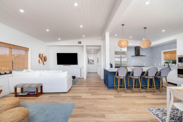 242 Apache Street, Plantation Key, FL 33070