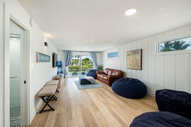 242 Apache Street, Plantation Key, FL 33070