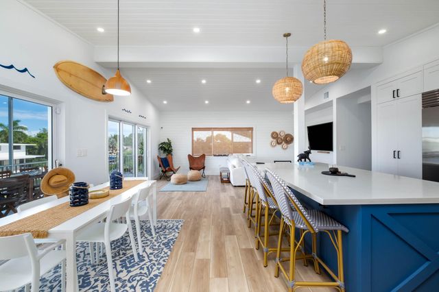 242 Apache Street, Plantation Key, FL 33070