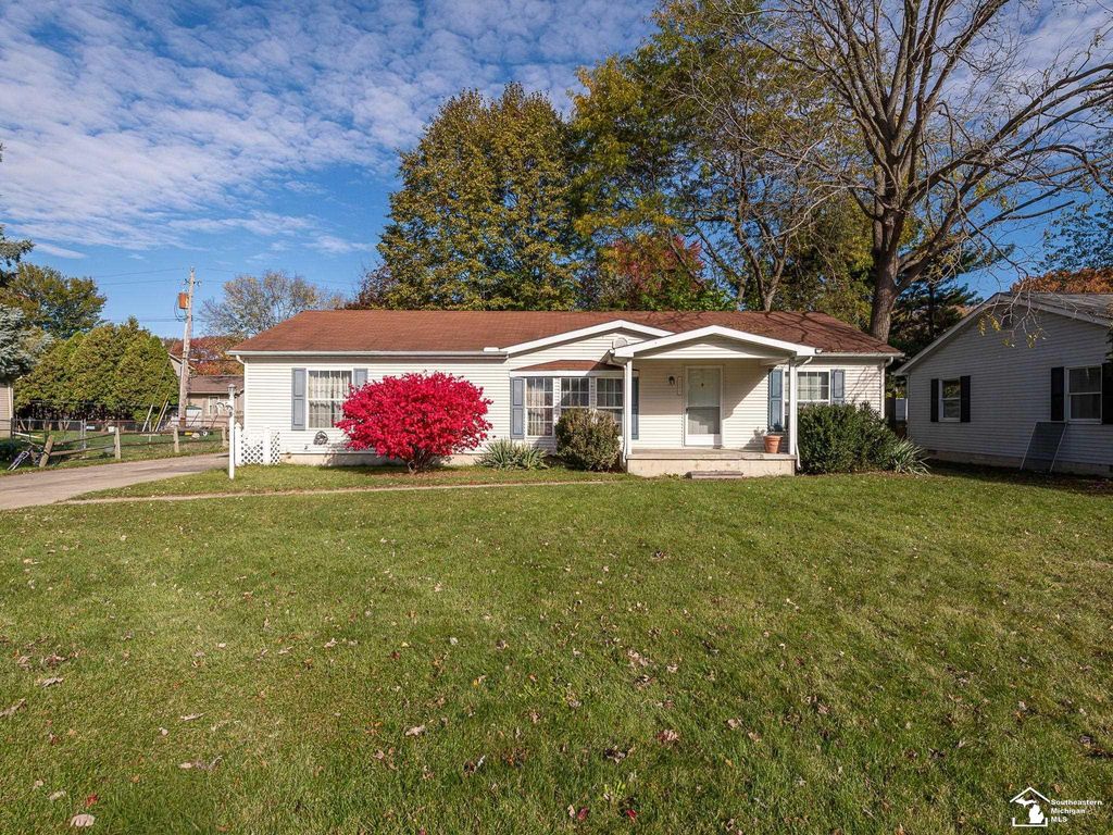 2863 3rd Street, Monroe, MI 48162