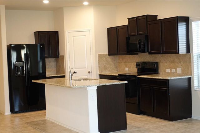 1001 Hillrose DR, Leander, TX 78641