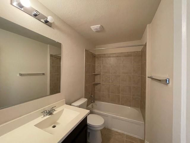 1001 Hillrose DR, Leander, TX 78641