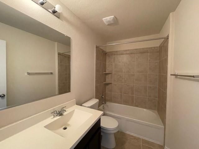 1001 Hillrose DR, Leander, TX 78641