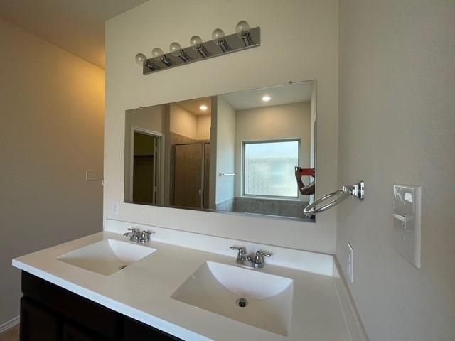 1001 Hillrose DR, Leander, TX 78641