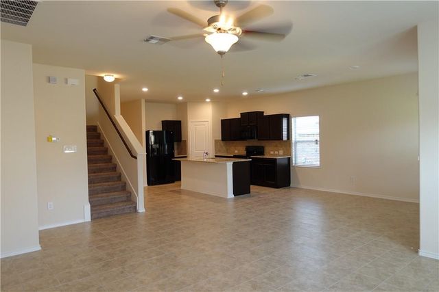 1001 Hillrose DR, Leander, TX 78641