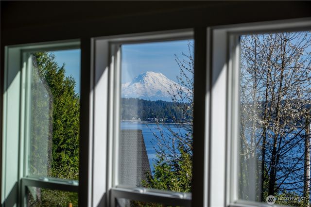 12406 104th Street NW, Gig Harbor, WA 98329