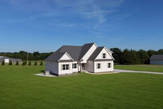 292 Gregory Mill Rd, Shelbyville, TN 37160