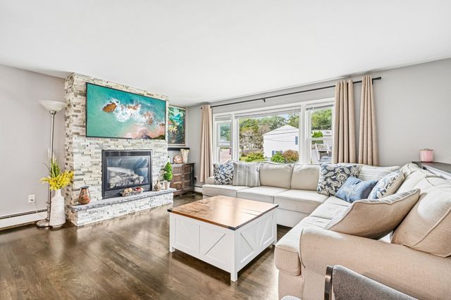 77 Cedarcrest Rd, Boston, MA 02132