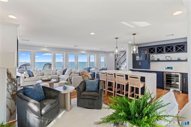 9 Stowe Avenue, Milford, CT 06460