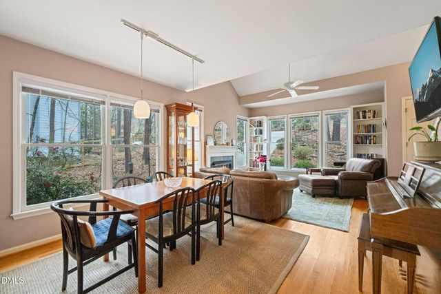 1804 Old Oxford Road, Chapel Hill, NC 27514