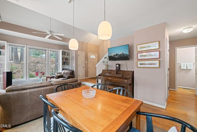 1804 Old Oxford Road, Chapel Hill, NC 27514