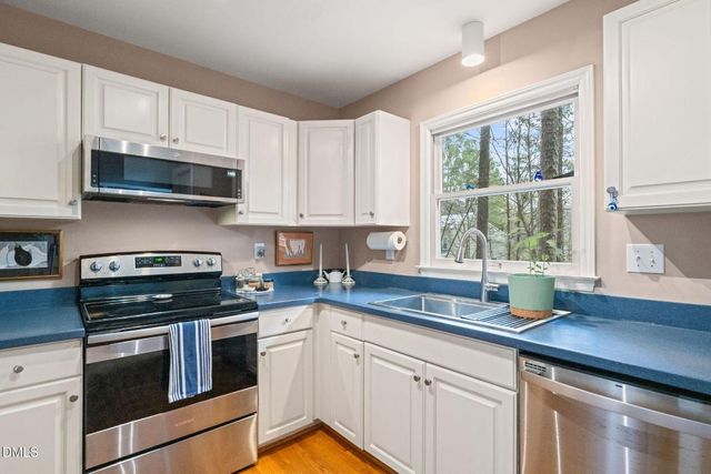 1804 Old Oxford Road, Chapel Hill, NC 27514