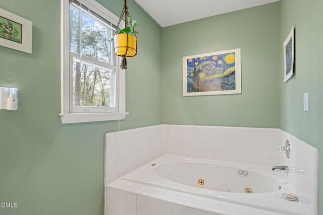 1804 Old Oxford Road, Chapel Hill, NC 27514