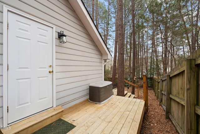 1804 Old Oxford Road, Chapel Hill, NC 27514