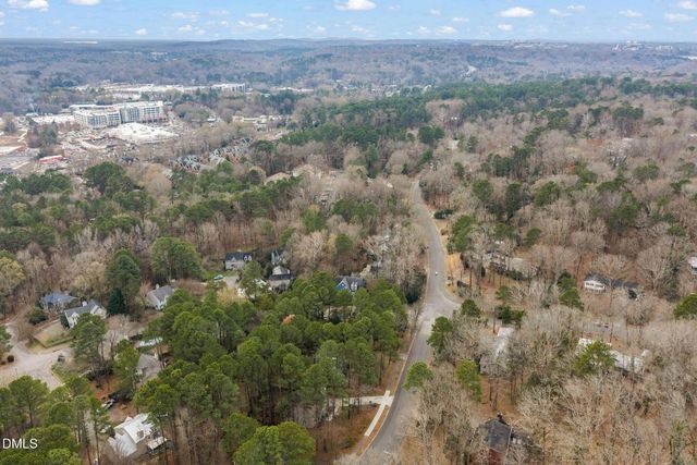 1804 Old Oxford Road, Chapel Hill, NC 27514