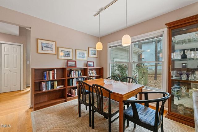 1804 Old Oxford Road, Chapel Hill, NC 27514