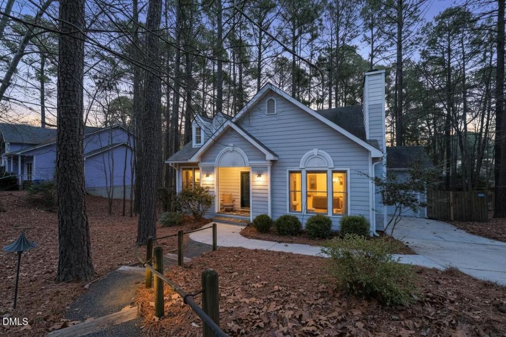 1804 Old Oxford Road, Chapel Hill, NC 27514