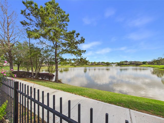 2509 Crestmoon Court, Houston, TX 77089