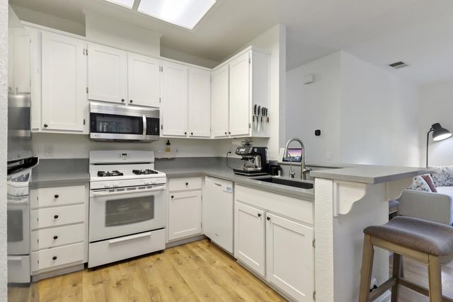 1175 E Greene Ter, Davis, CA 95618