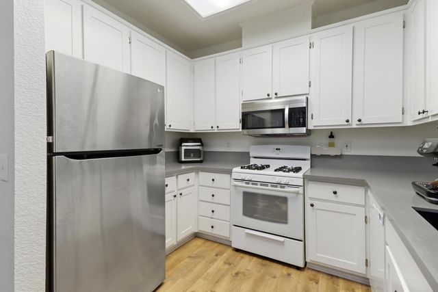 1175 E Greene Ter, Davis, CA 95618