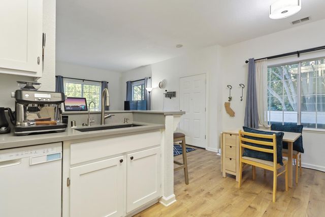 1175 E Greene Ter, Davis, CA 95618