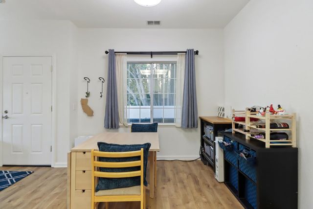 1175 E Greene Ter, Davis, CA 95618