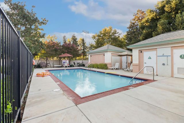 1175 E Greene Ter, Davis, CA 95618