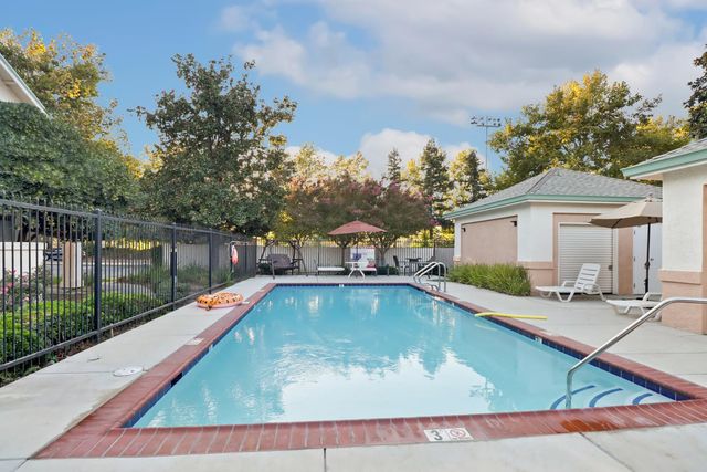 1175 E Greene Ter, Davis, CA 95618