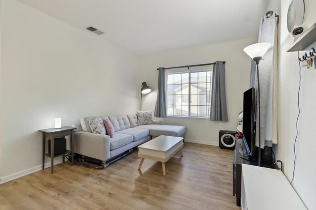 1175 E Greene Ter, Davis, CA 95618