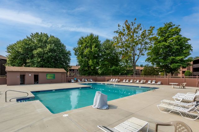 23 Davis b12, Acton, MA 01720