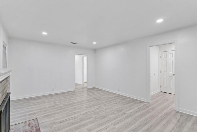 3745 S Kenmore Drive South, Fresno, CA 93703