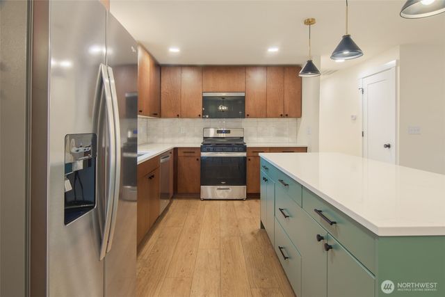 5954 Paradise Drive, Ferndale, WA 98248