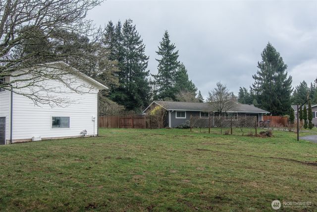 5954 Paradise Drive, Ferndale, WA 98248