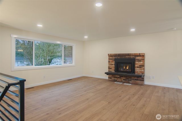 5954 Paradise Drive, Ferndale, WA 98248