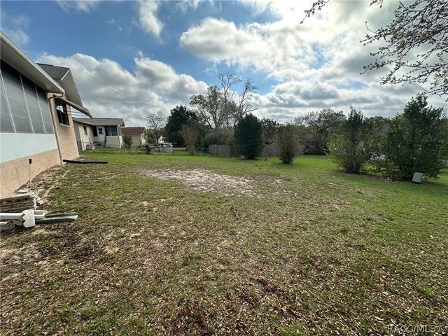 186 W Valerian Place, Beverly Hills, FL 34465