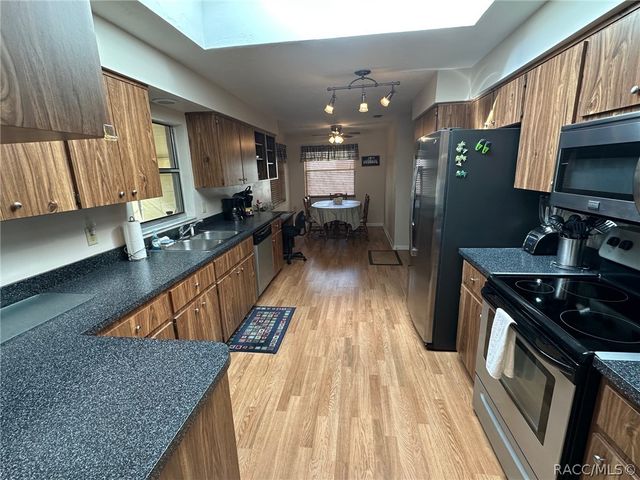 186 W Valerian Place, Beverly Hills, FL 34465