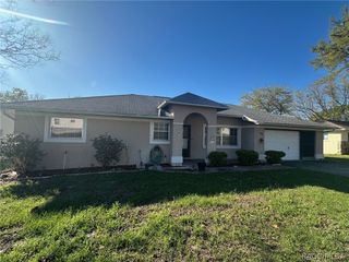 186 W Valerian Place, Beverly Hills, FL 34465